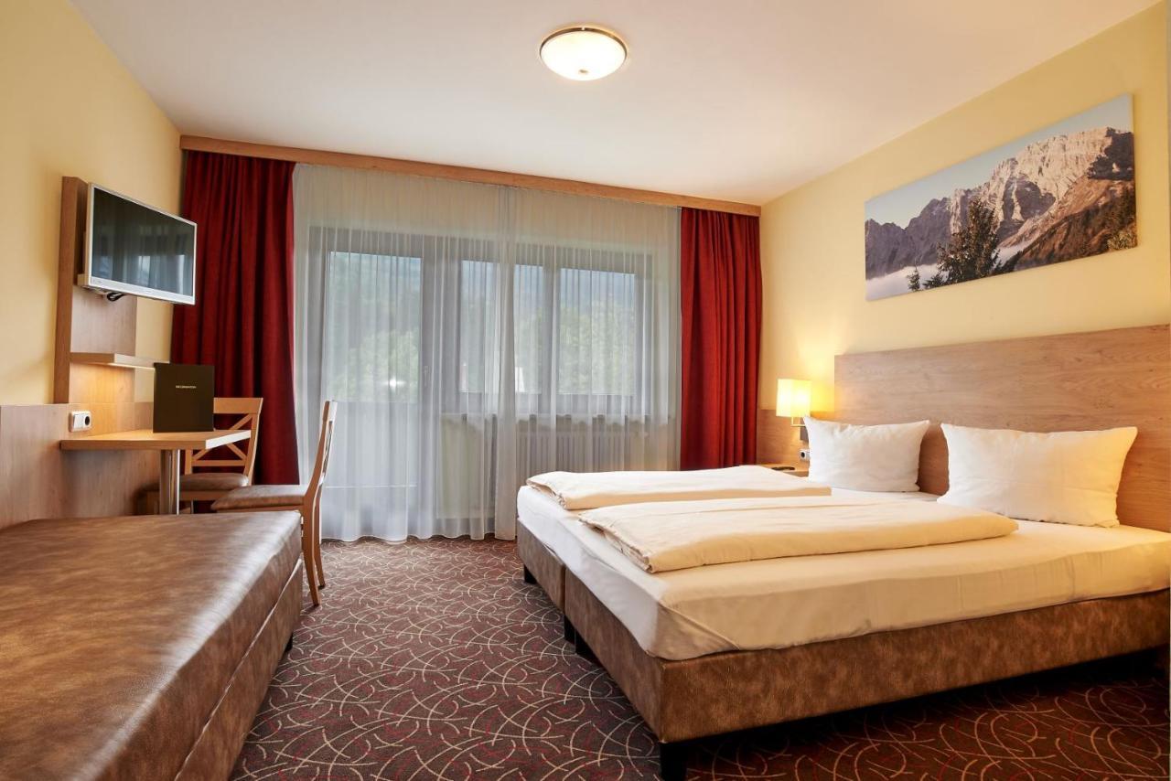 Alpen-Hotel Seimler ベルヒテスガーデン エクステリア 写真
