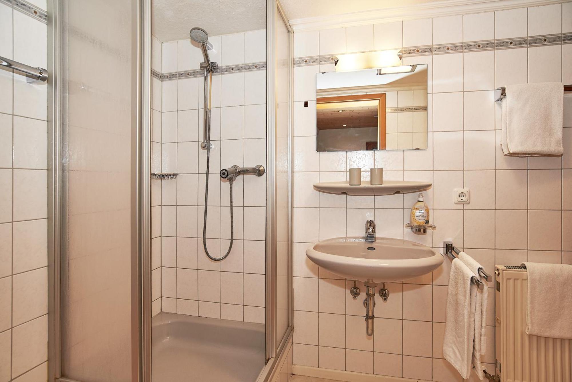 Alpen-Hotel Seimler ベルヒテスガーデン エクステリア 写真