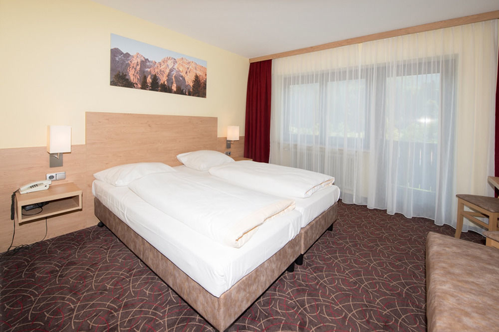 Alpen-Hotel Seimler ベルヒテスガーデン エクステリア 写真
