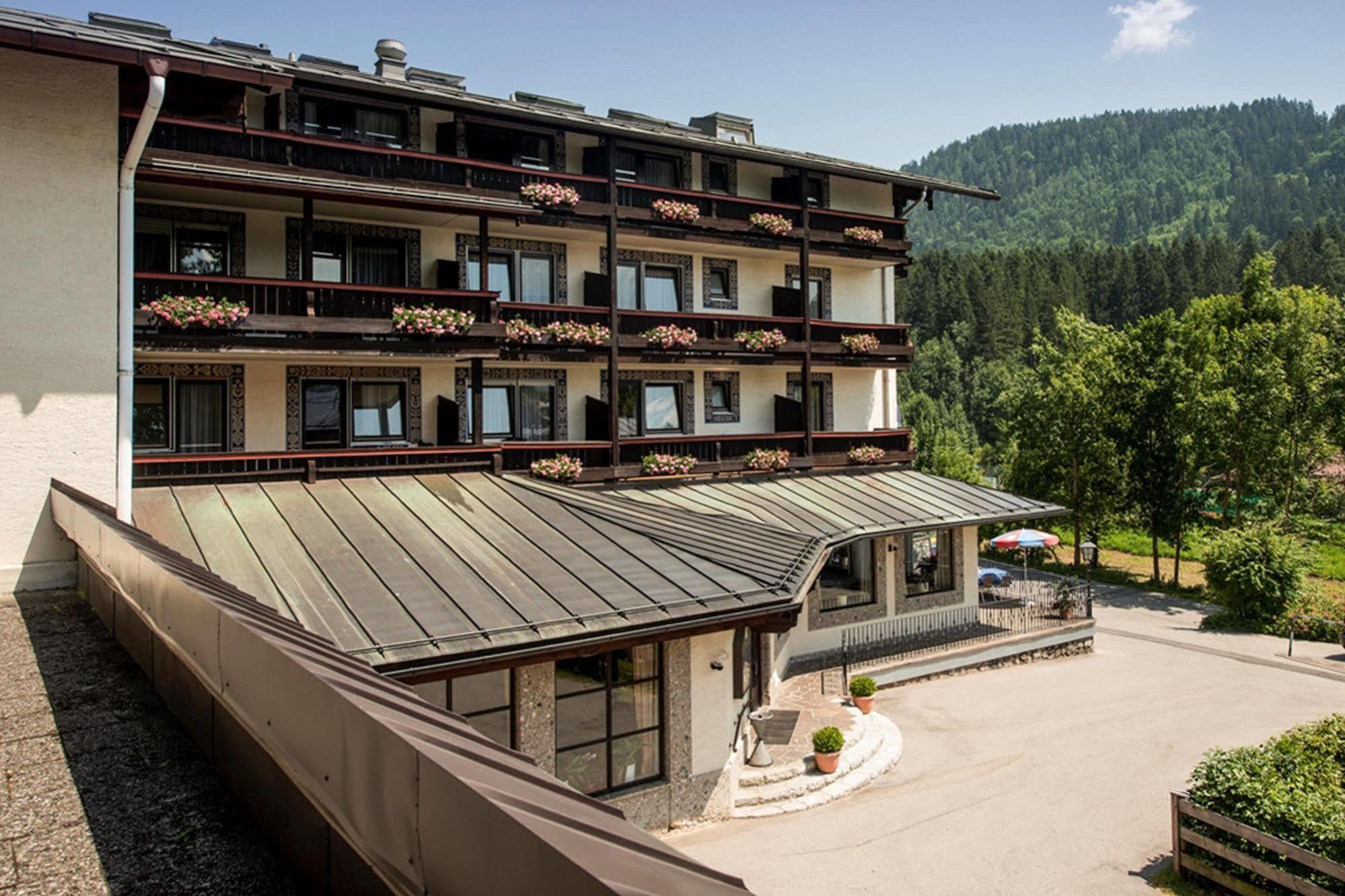 Alpen-Hotel Seimler ベルヒテスガーデン エクステリア 写真