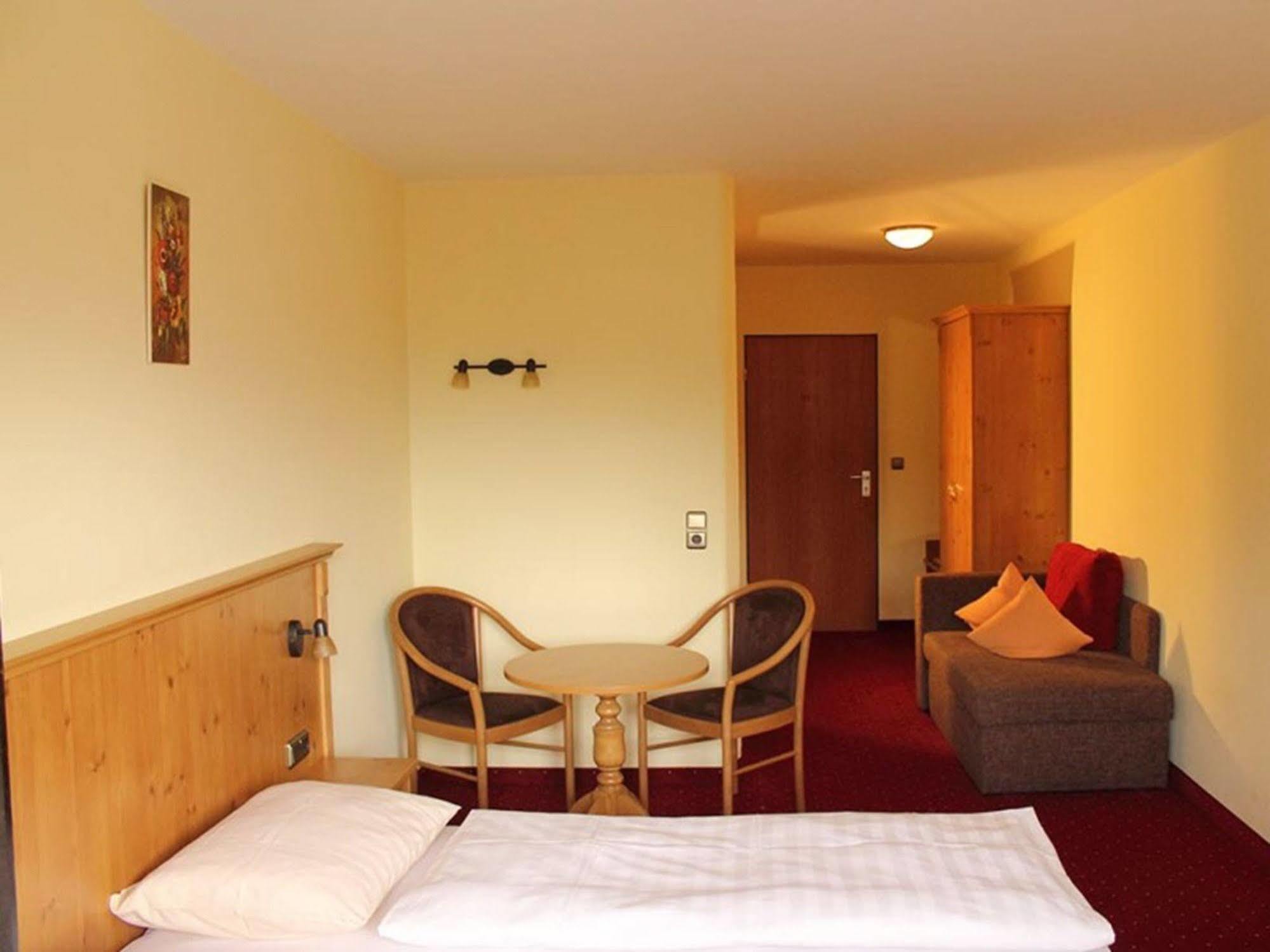 Alpen-Hotel Seimler ベルヒテスガーデン エクステリア 写真
